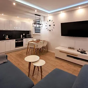 Na Rybackiej Apartment